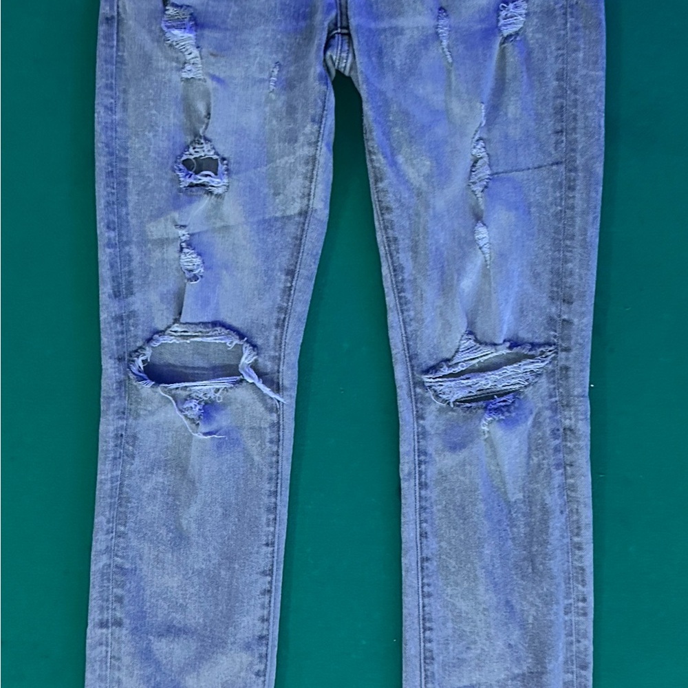 Grey Men’s American eagle ripped jeans (Airflex +)